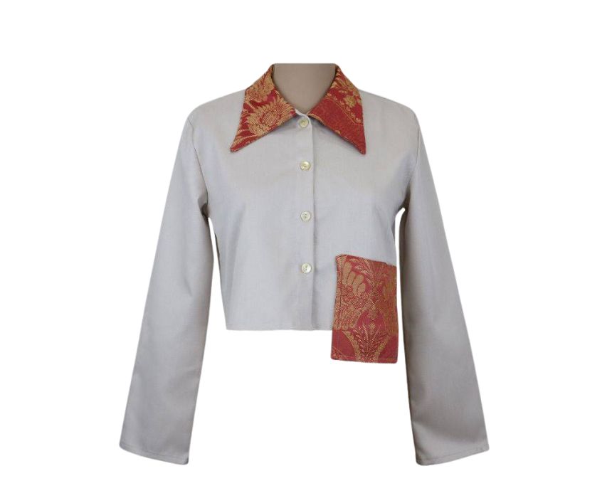 Cropped Chic Shirt in Beige and Brick