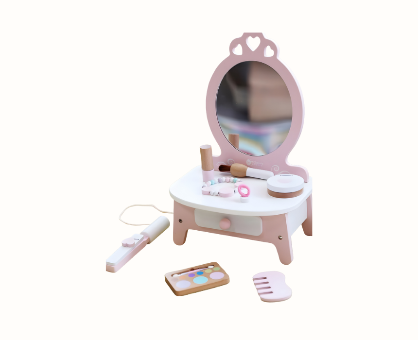 Classic World Dresser Set
