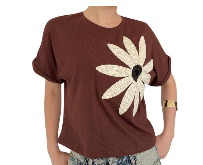Brown T-shirt with Flower