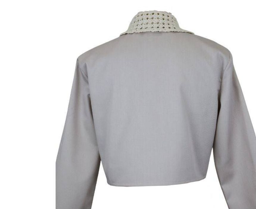Cropped Chic Shirt in Beige