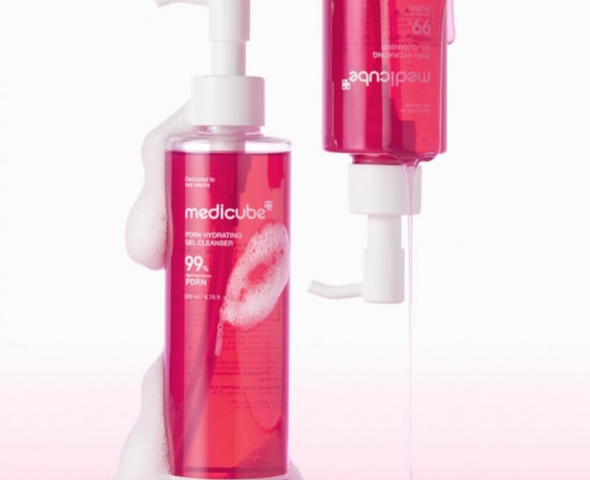Medicube PDRN Hydrating Gel Cleanser