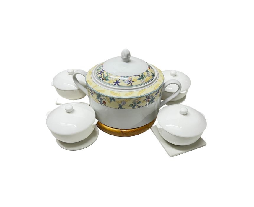 The Porcelain Soup Set