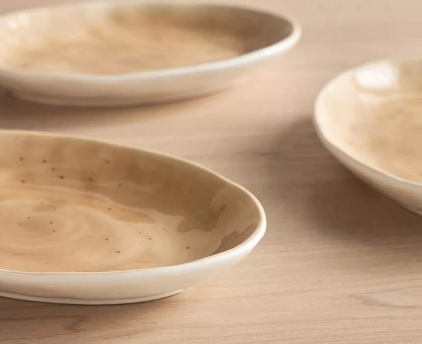 Porcelain Plate Set