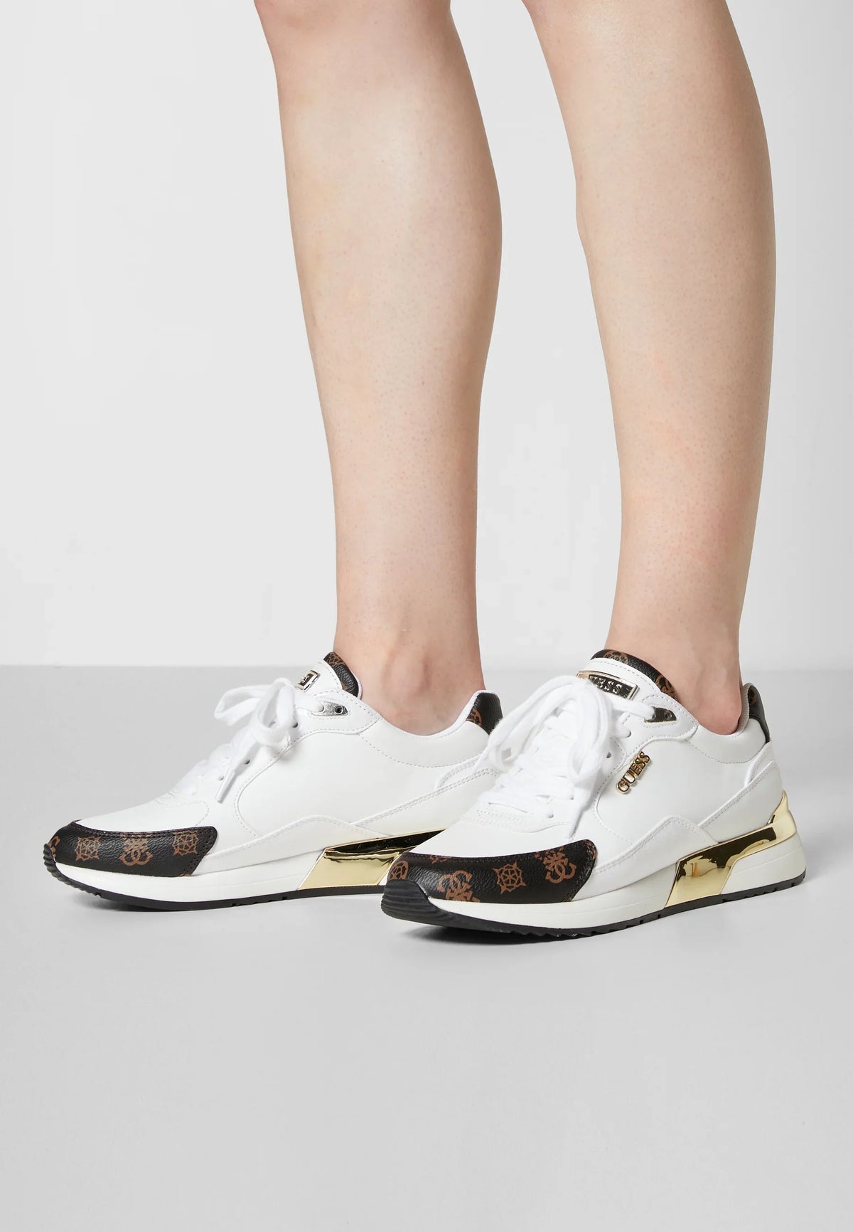 Guess - Moxea Sneakers