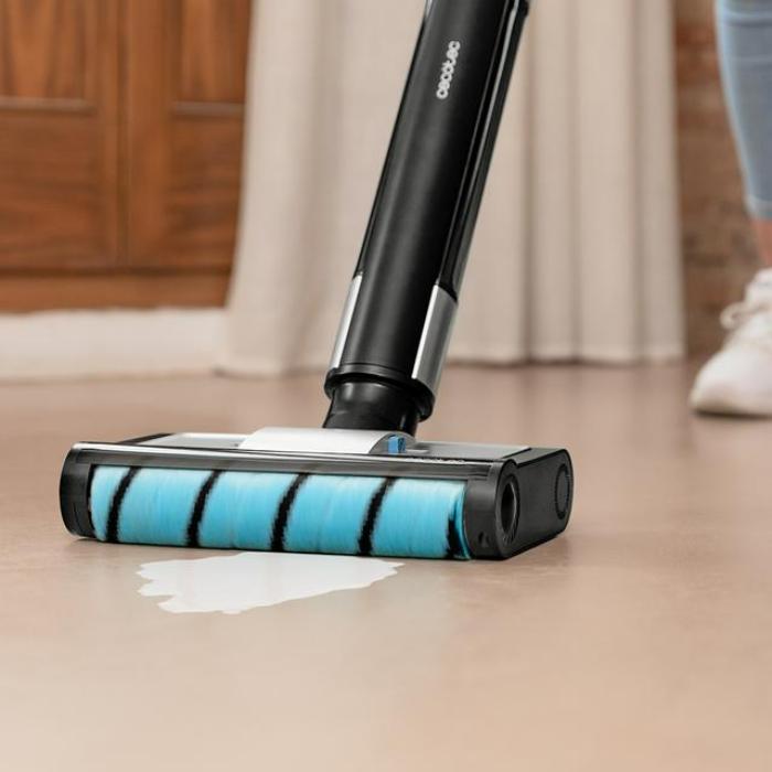 FreeGo Wash Electric Broom with Water Spray