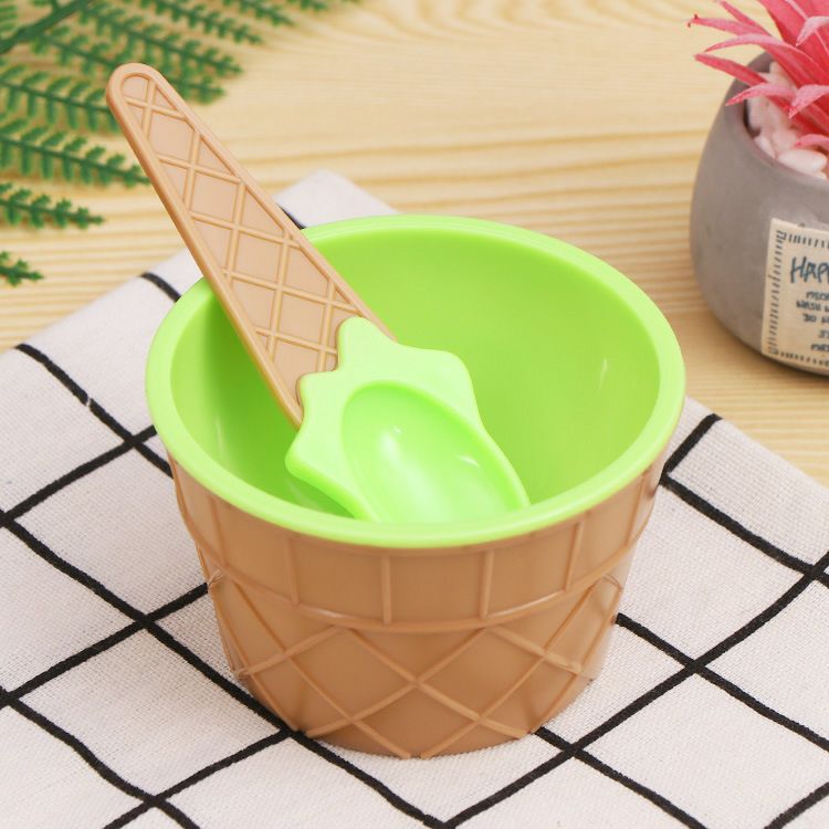 Ice Cream Dessert Bowls With Spoon