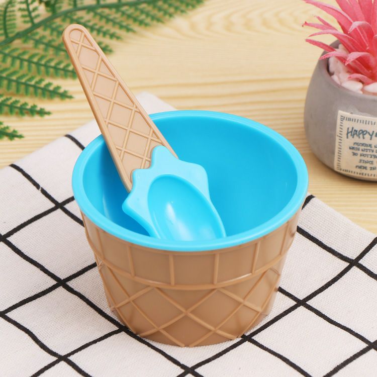 Ice Cream Dessert Bowls With Spoon