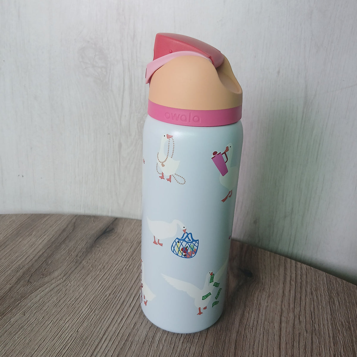 Owala Stainless Steel FreeSip Silly Goose 950ml