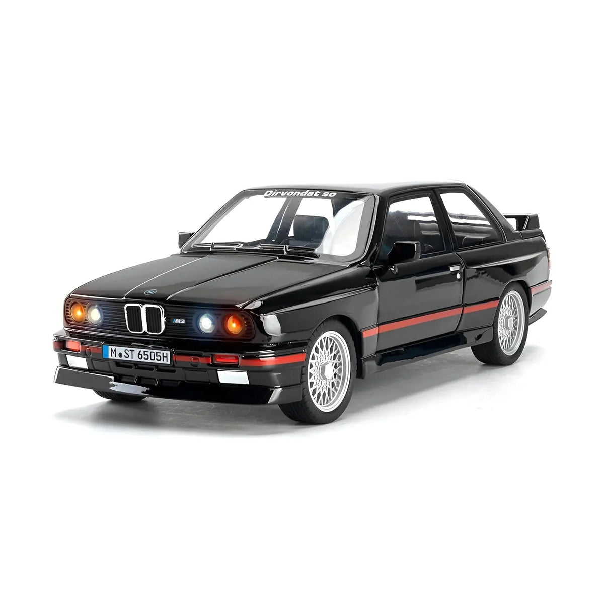 BMW M3 E30 1:24 Die-Cast Car by CHE ZHI