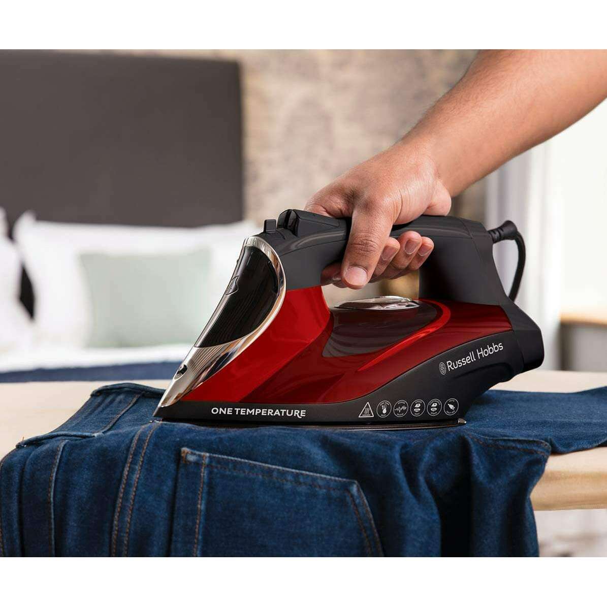 The German Outlet, Russell Hobbs, Iron Machine- 2600 Watt