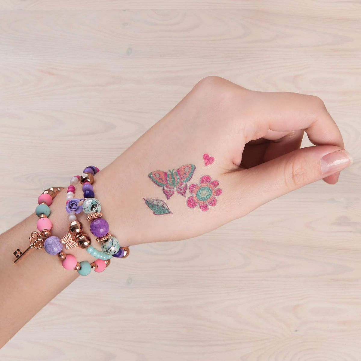 Bedazzled! Charm Bracelets Kit Toys Bedazzled! Charm Bracelets Kit Bedazzled! Charm Bracelets Kit MAKE IT REAL