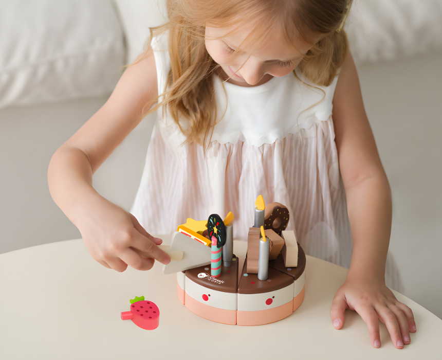 Classic World Birthday Cake Playset