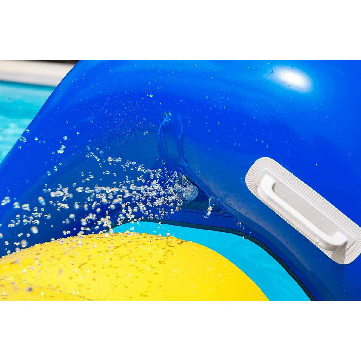 Giant Pool Water Slide 247x124x100cm pool accessories Giant Pool Water Slide 247x124x100cm Giant Pool Water Slide 247x124x100cm Bestway