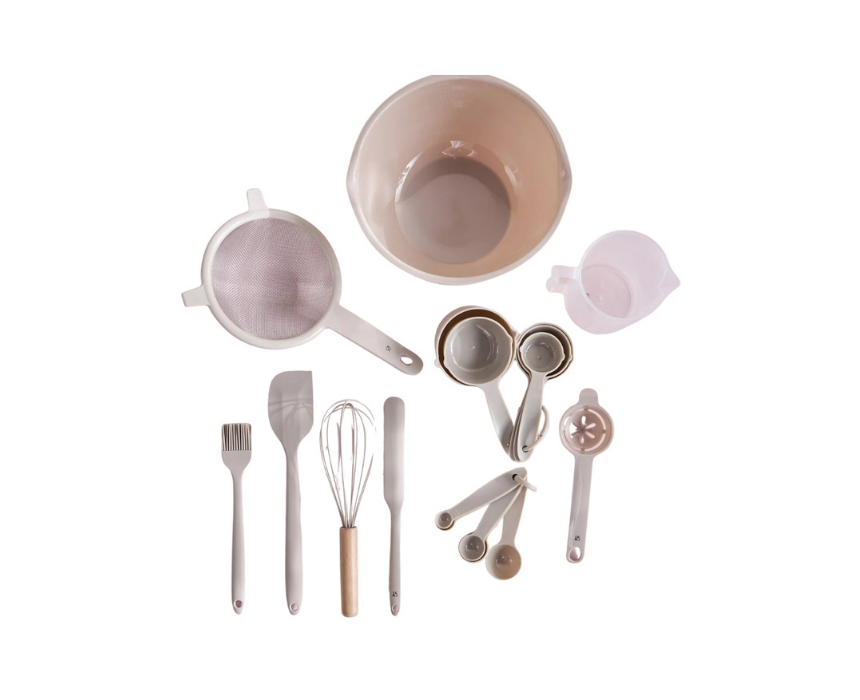 Chloe Baking Set