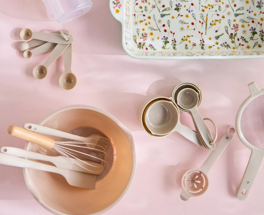 Chloe Baking Set