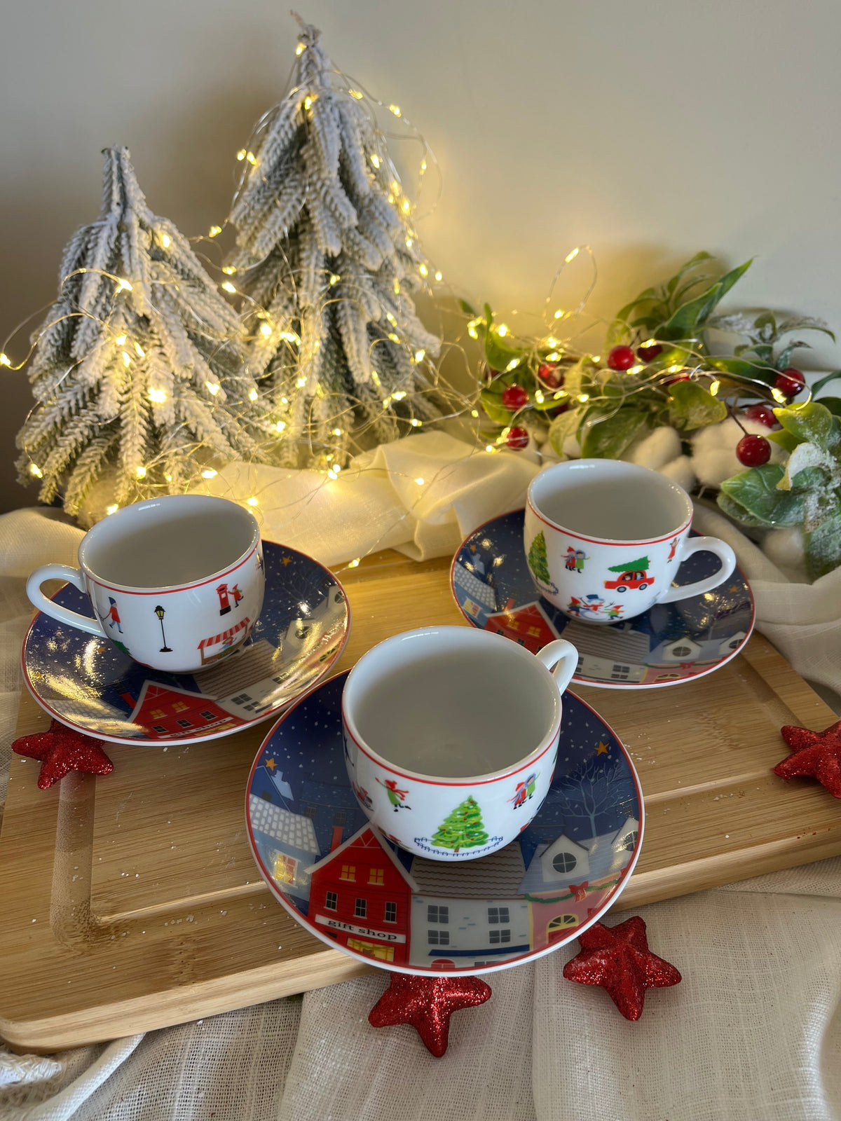 Christmas Coffee Cups And Saucers Set