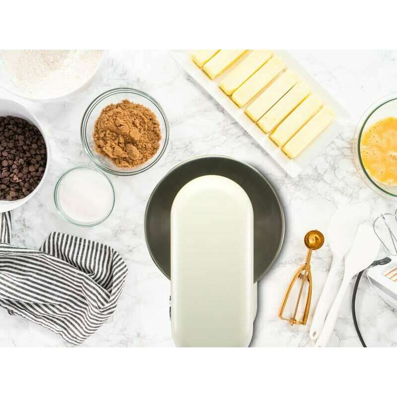 1000W, 4.5L Stand Mixer Stand Mixer 1000W, 4.5L Stand Mixer 1000W, 4.5L Stand Mixer Beper