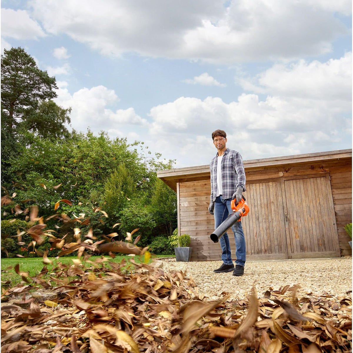 Black + Decker Axial Cordless Blower 18V