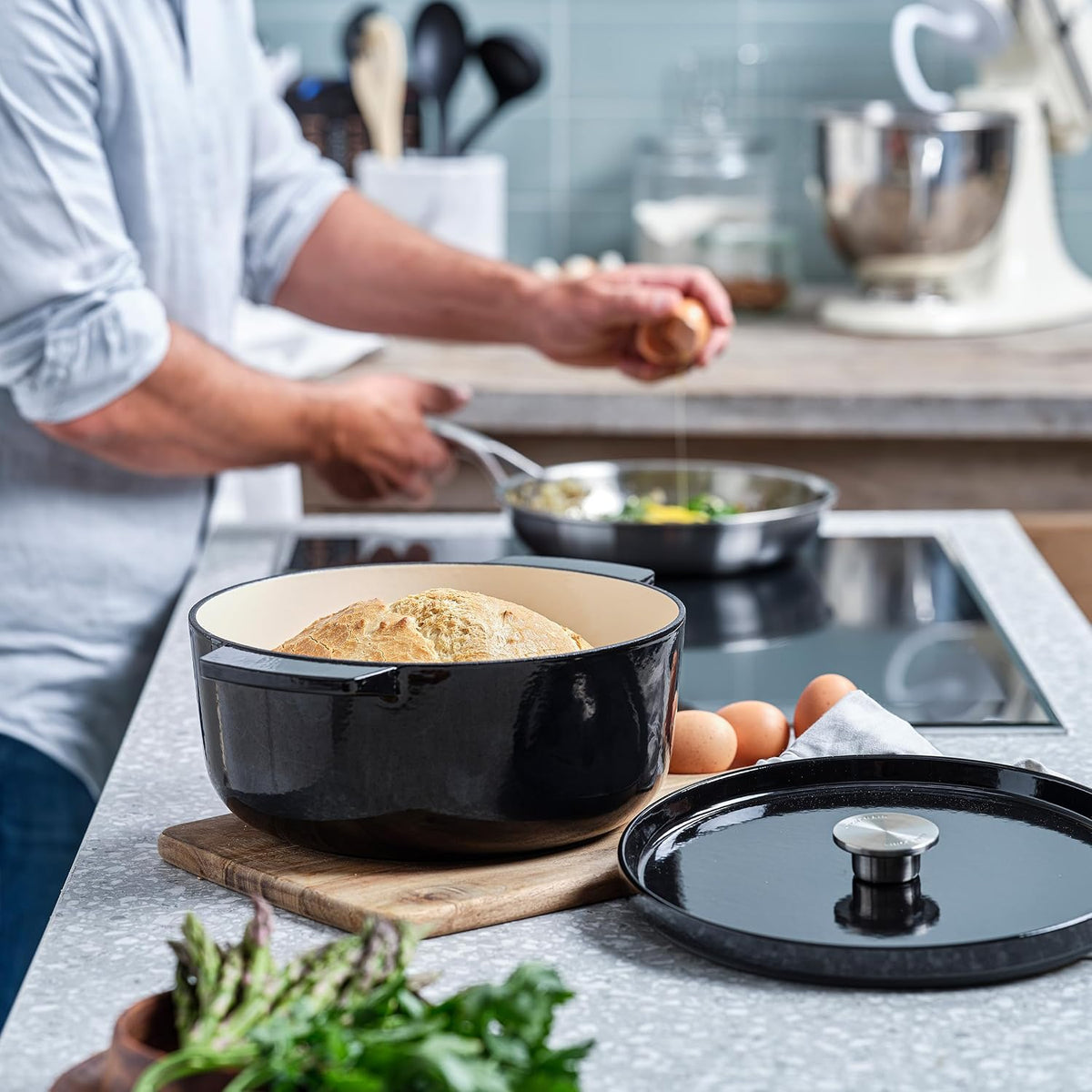 Onyx Black Cast Iron Casserole Cast Iron Onyx Black Cast Iron Casserole Onyx Black Cast Iron Casserole KitchenAid
