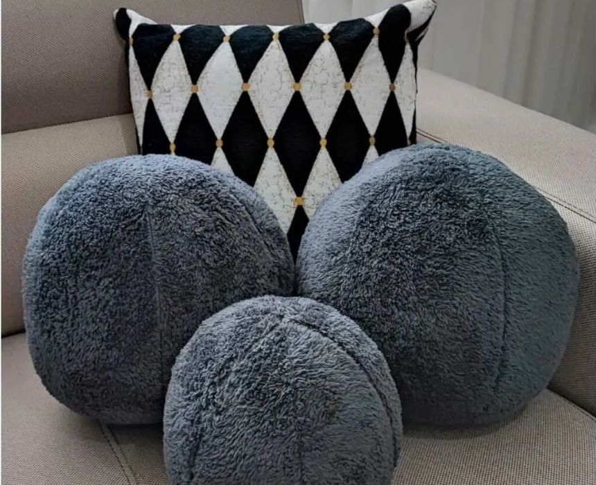 Round Pillows 3 Pcs in Dark Grey