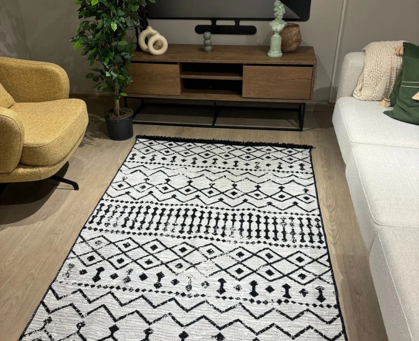 Double Face Rug in Black