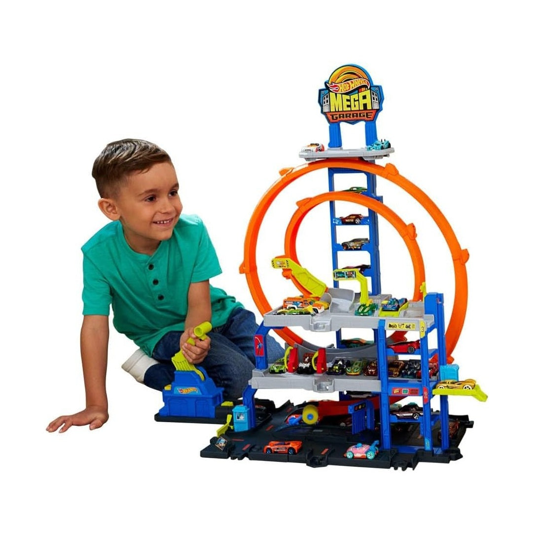 HOTWHEELS MEGA LOOP GARAGE by Mattel