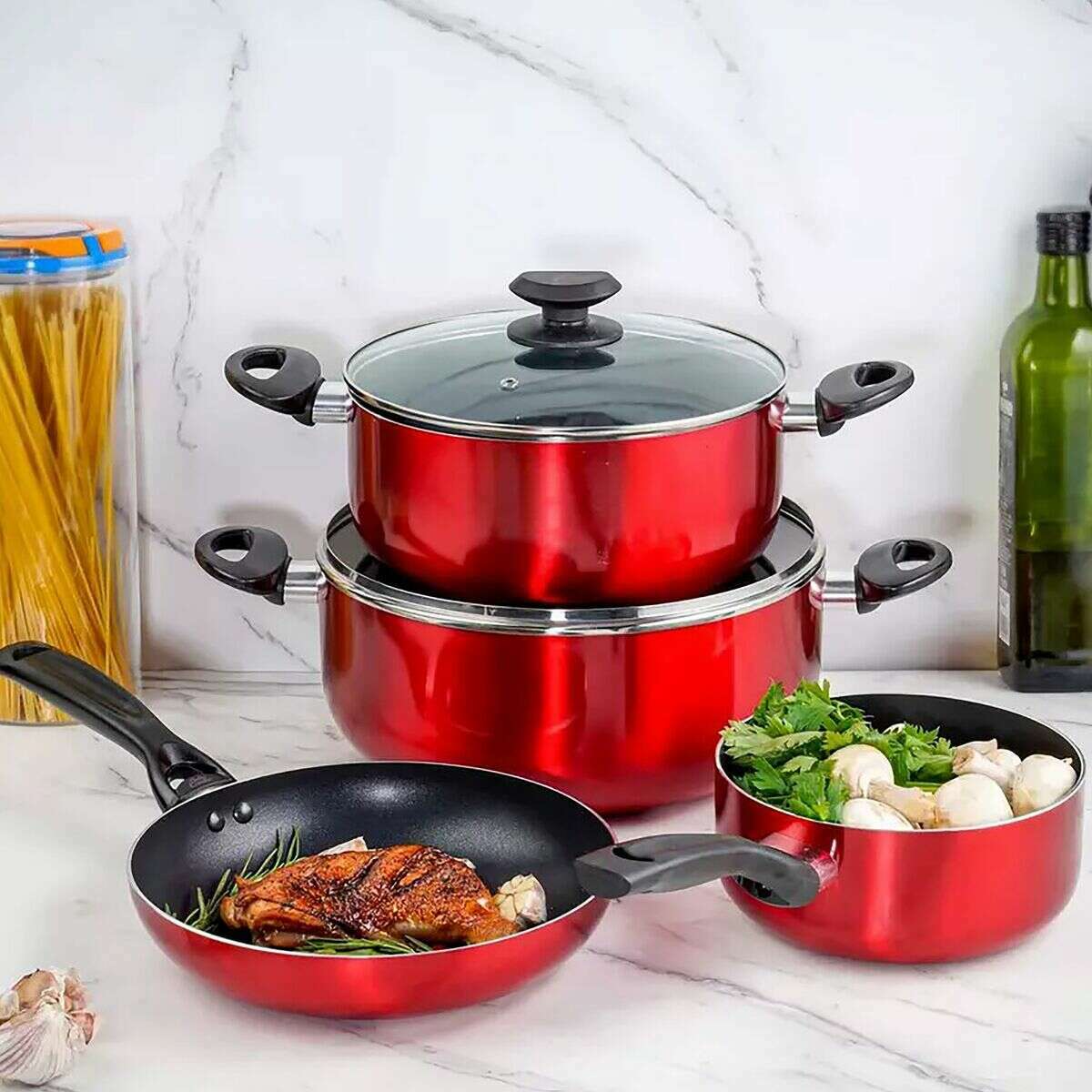 7-Piece Non-Stick Cookware Set with Bakelite Handle Cookware Sets 7-Piece Non-Stick Cookware Set with Bakelite Handle 7-Piece Non-Stick Cookware Set with Bakelite Handle Betty Crocker