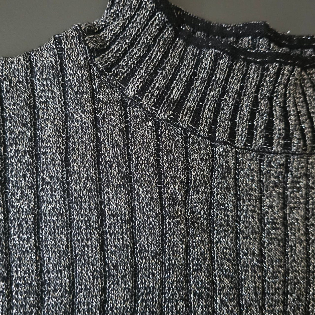 Terranova Women's Sweater Size Medium