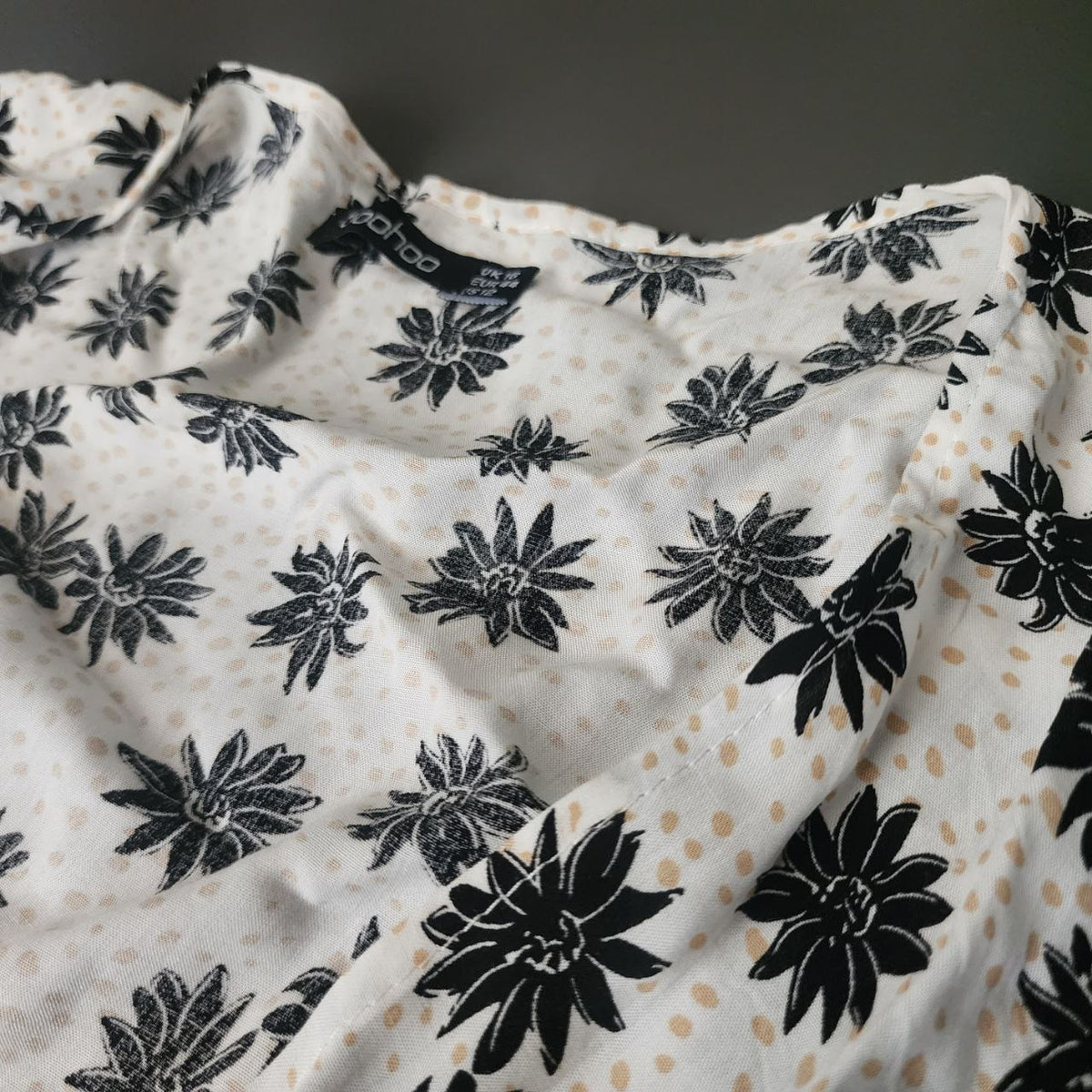 Boohoo Flower Design Long Dress Size L