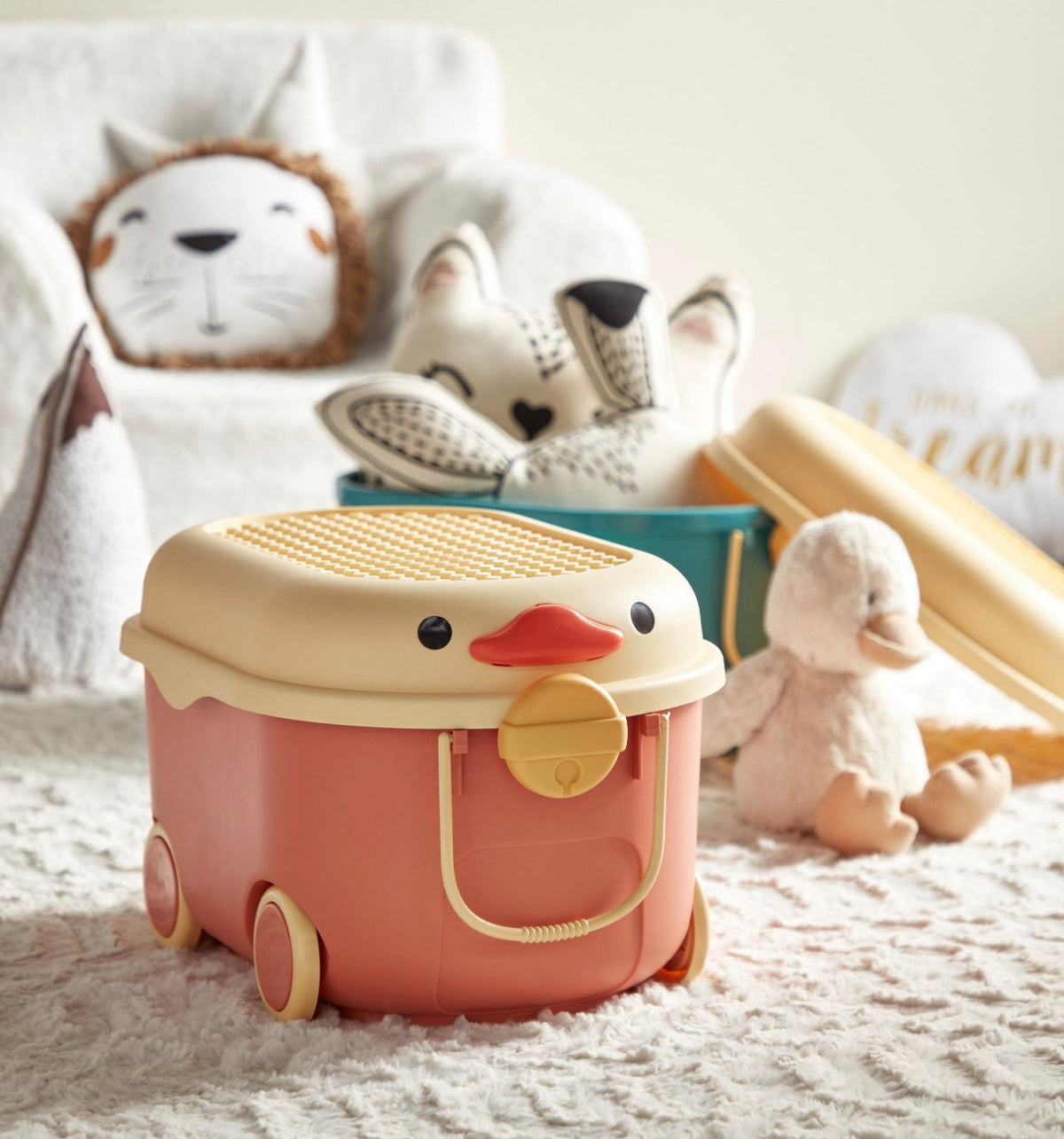 Dotty Duck Storage Box with Wheels