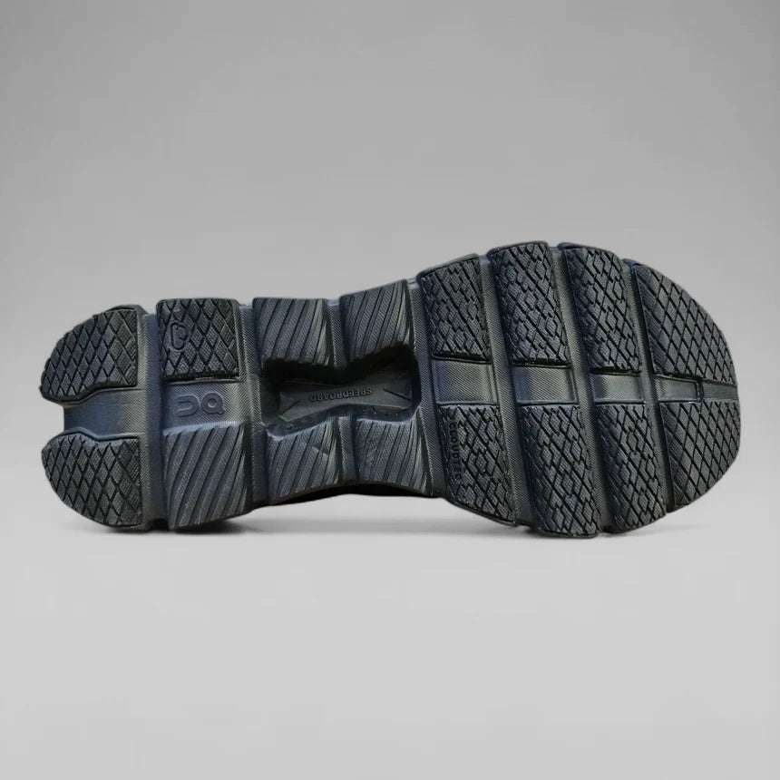 On Men Training Shoes Cloud X4 Black Eclipse