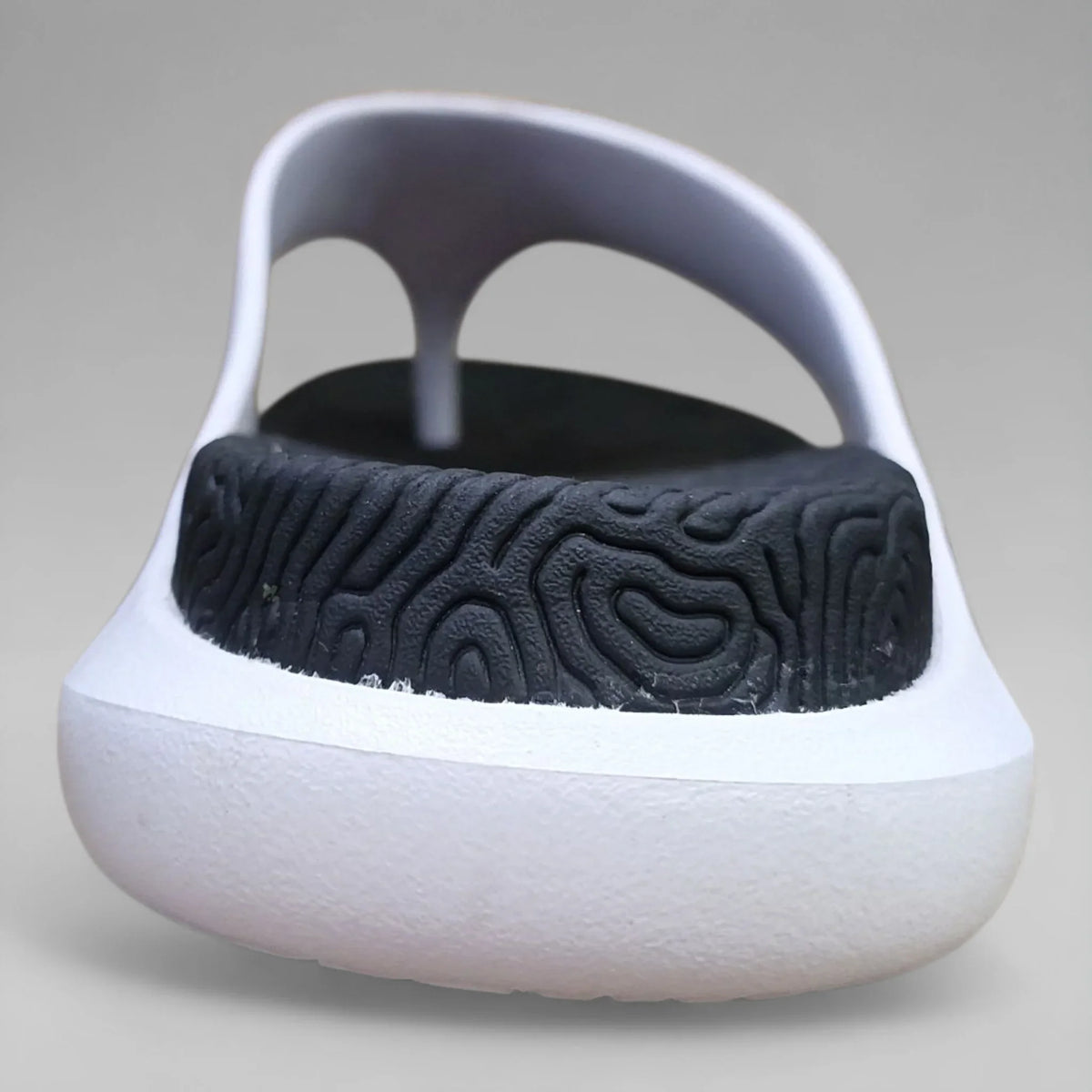 Peak Men Slippers Taichi White Black