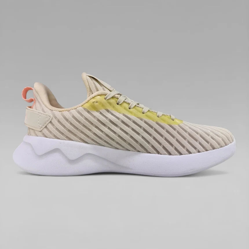 Peak Women Walking Shoes Wheat Khaki