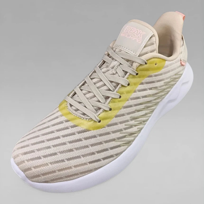Peak Women Walking Shoes Wheat Khaki