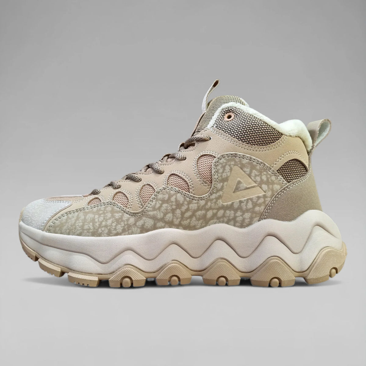 Peak Women Outdoor Shoes Fleece Padded Khaki