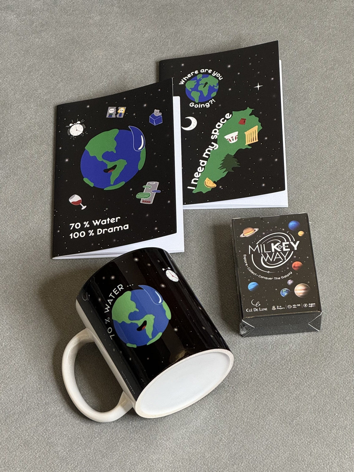 Earth Drama Illustration Set - 2 Notebooks, 1 Mug, 1 Game