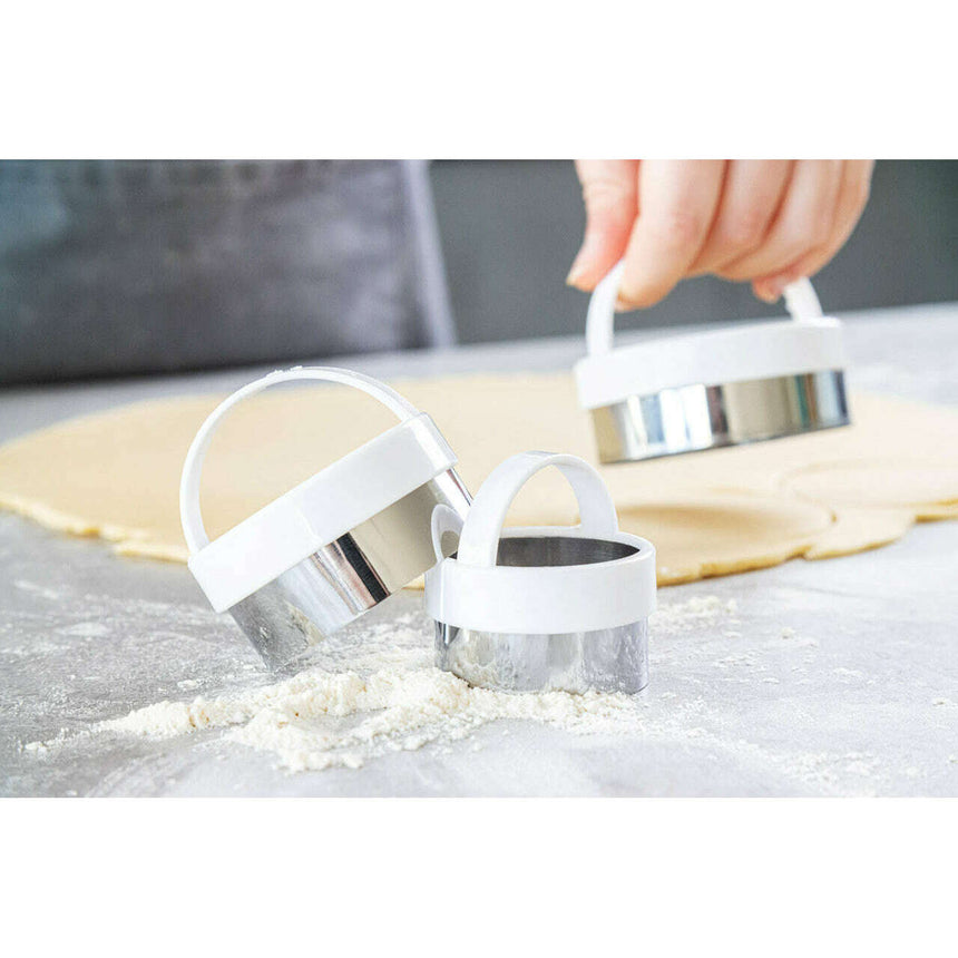 Set of Three Plain Pastry Cutters Baking tools Set of Three Plain Pastry Cutters Set of Three Plain Pastry Cutters KitchenCraft