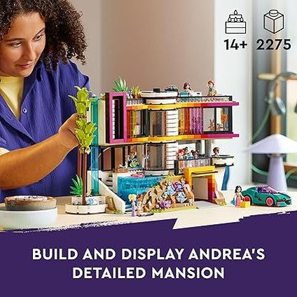 LEGO Andrea's Modern Mansion (42639) by LEGO