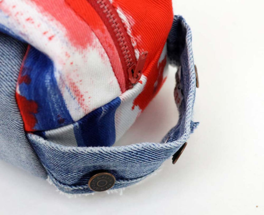 Patterned Handbag in Blue and Red