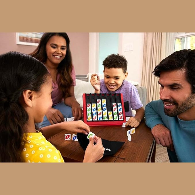 Mattel Games UNO QUATRO by Mattel