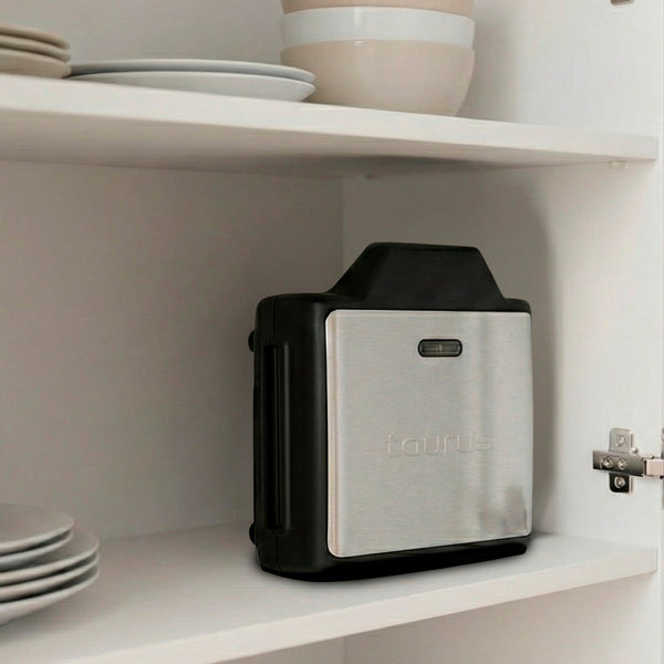 Sandwich Grill And Waffle Maker 900W