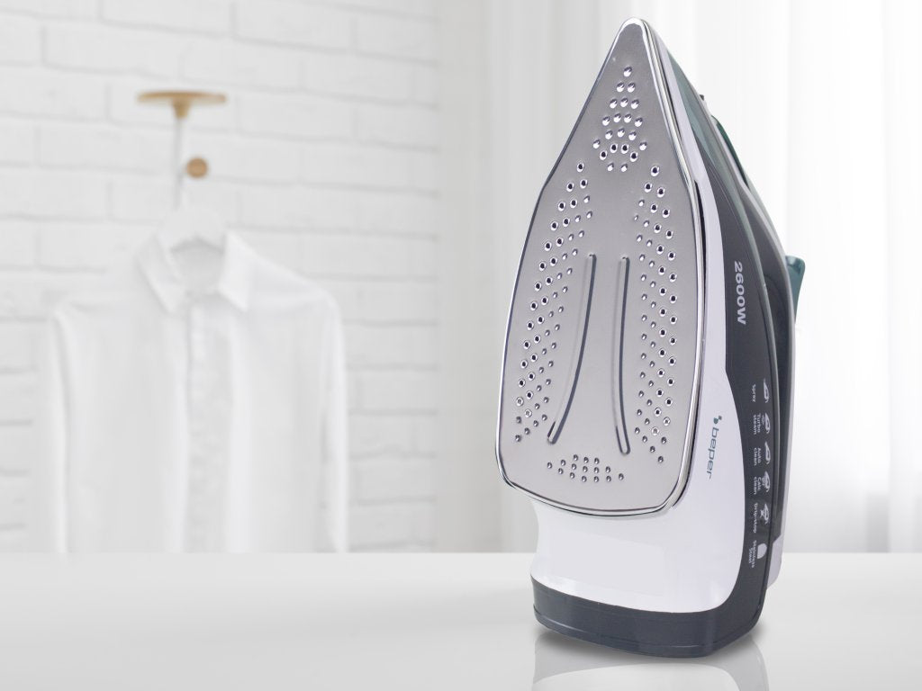 Steam Iron 2600W Ironing Machine Steam Iron 2600W Steam Iron 2600W Beper