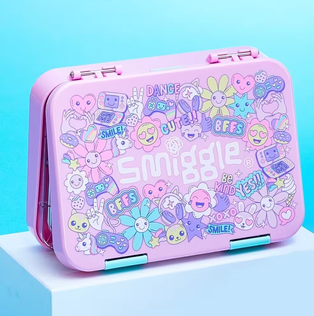 Smiggle Lunch Box - Flower | 21x15x4.5