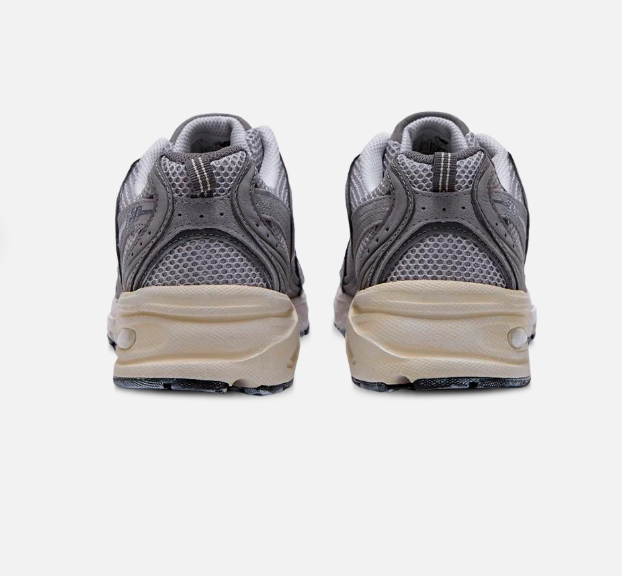 New Balance 530 Shoe 43