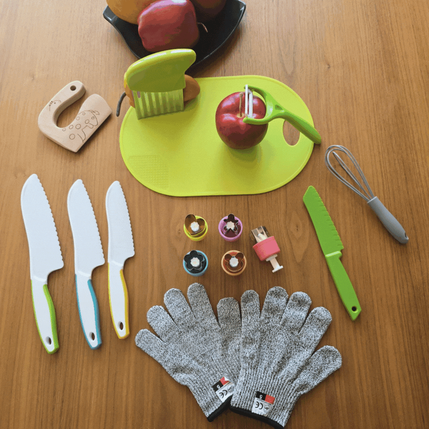 Le P'tit Sous-Chef Montessori Kitchen Set
