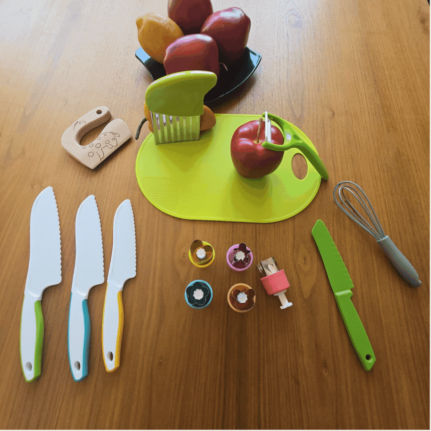 Le P'tit Sous-Chef Montessori Kitchen Set