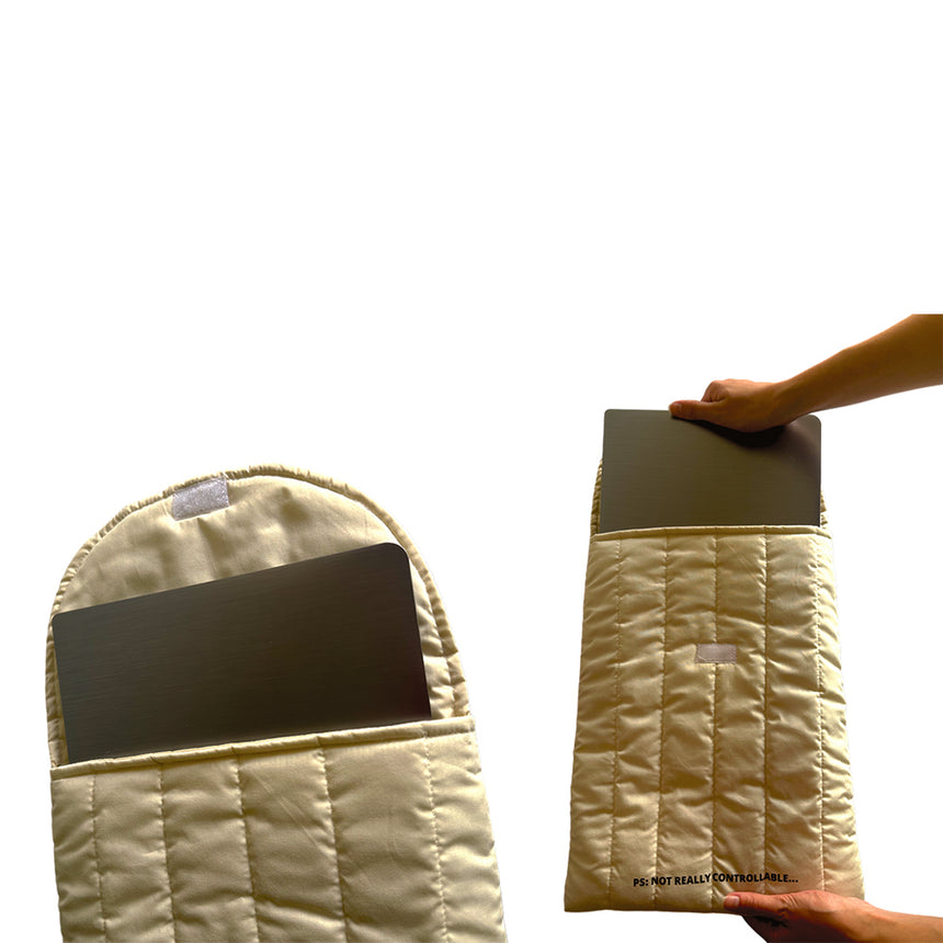 Laptop Case تحت السيطرة 52cm x 29cm