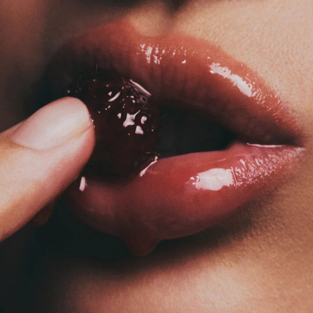 Vita Glow Lip Oil — Chilled Berry 4.5g