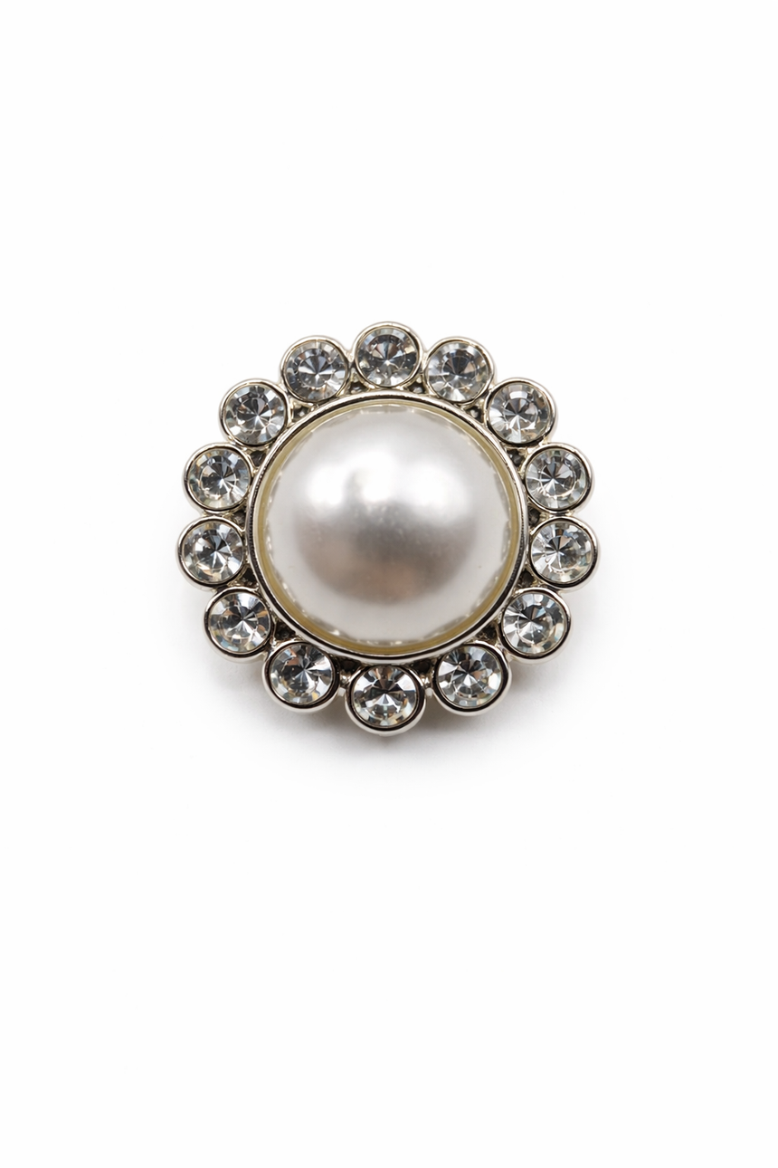 Classic Pearl & Crystal Halo Button (Sew-On) - Silver 1.5 cm Petit Détail Lebanon