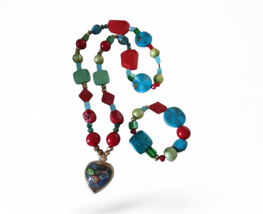 Blue Green and Red Heart Necklace Bracelet Set
